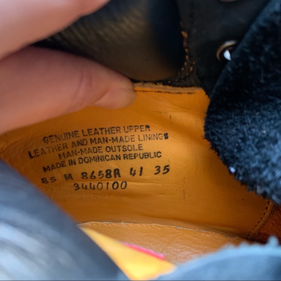 WOMEN'S TIMBERLAND® PREMIUM 6-INCH WATERPROOF BOOTS - Size 8.5 - Picture 9 of 11